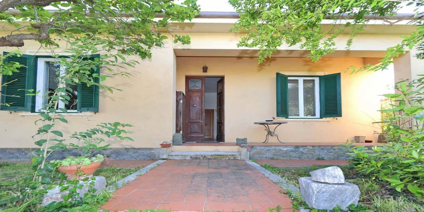 Casa Indipendente in Via Di Montenero, 266, Livorno (LI)