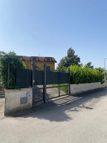Villa a schiera in Via Giovanni Ragozzino, 00, Capua (CE)