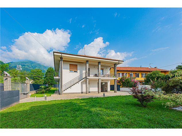 Villa in Via Alpignano, 3, Givoletto (TO)