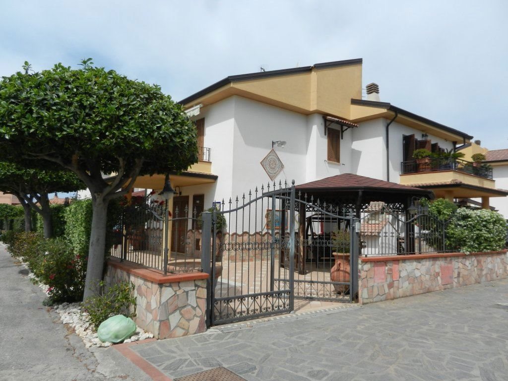 Villa in Via Degli Aironi, 00, Santa Maria del Cedro (CS)