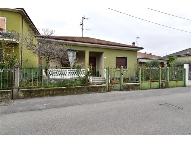 Villa singola in Via Unita' D'italia, 9, Paderno Dugnano (MI)