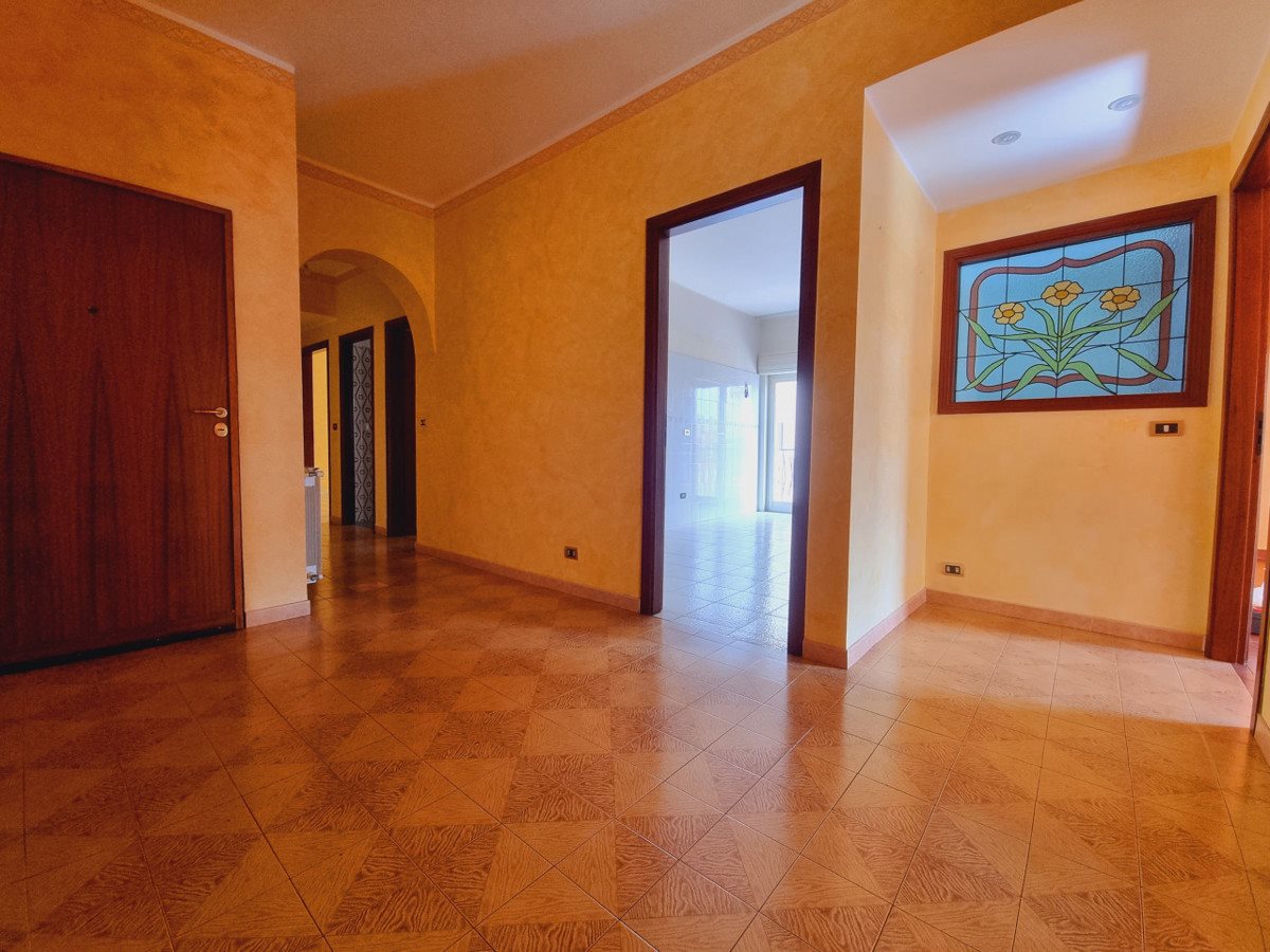 images_gallery Milazzo: Appartamento in Vendita, Via Vittorio Emanuele Orlando, immagine 1