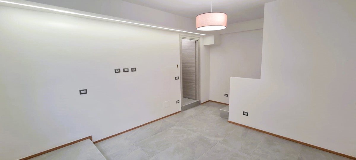 Appartamento in Via Cosenza, 3, Milano (MI)