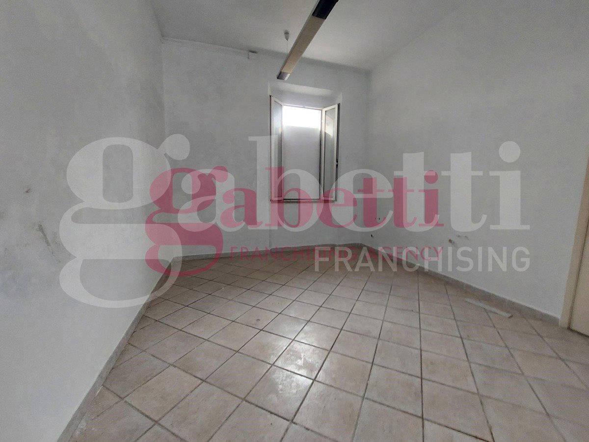 Appartamento in Via Aurelia , 58, Collesalvetti (LI)