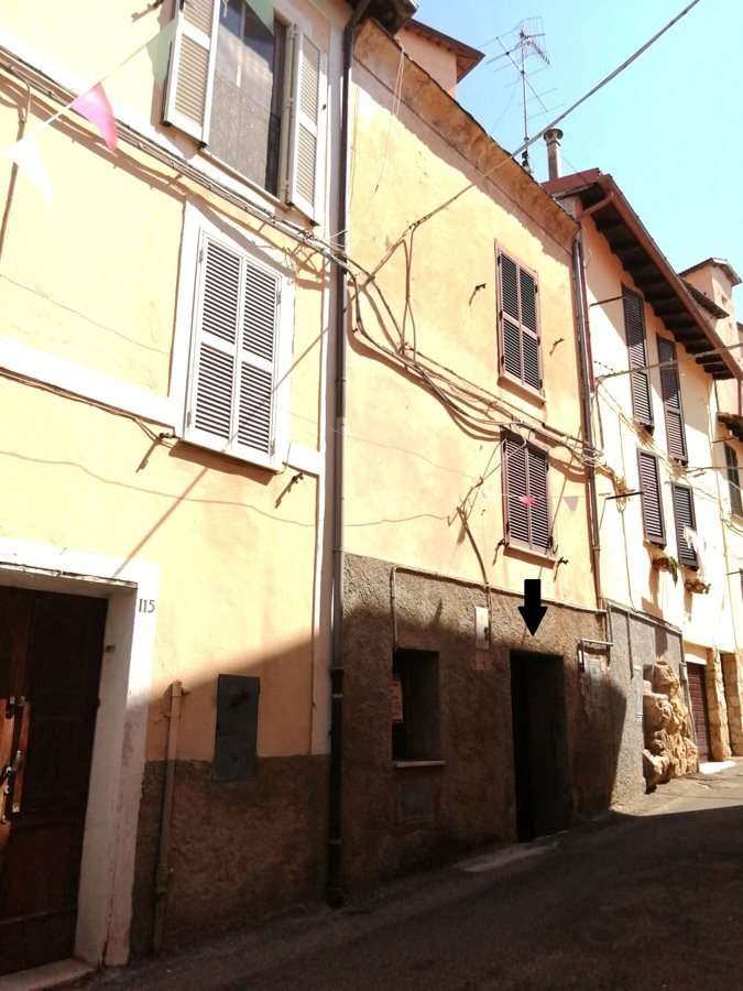 Casa Indipendente in Via Corradini , 117, Sezze (LT)