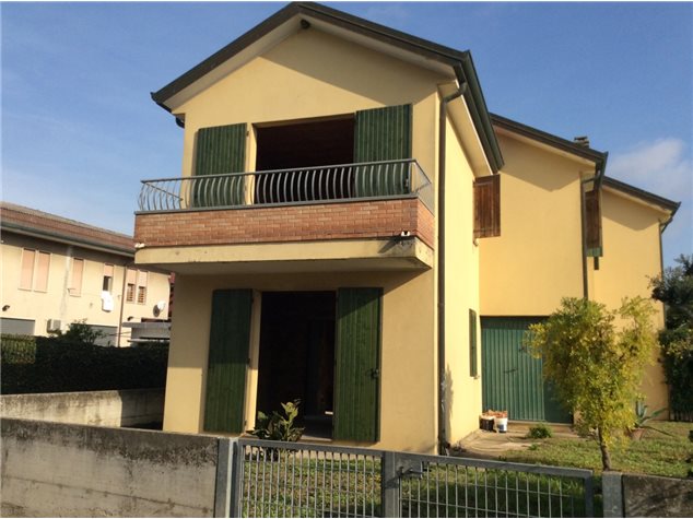 Villa a schiera in Boscochiaro Via Dei Mille, 59, Cavarzere (VE)
