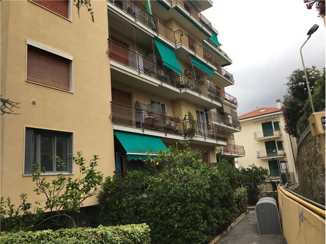 Appartamento in Strada Peiranze, 13, Sanremo (IM)