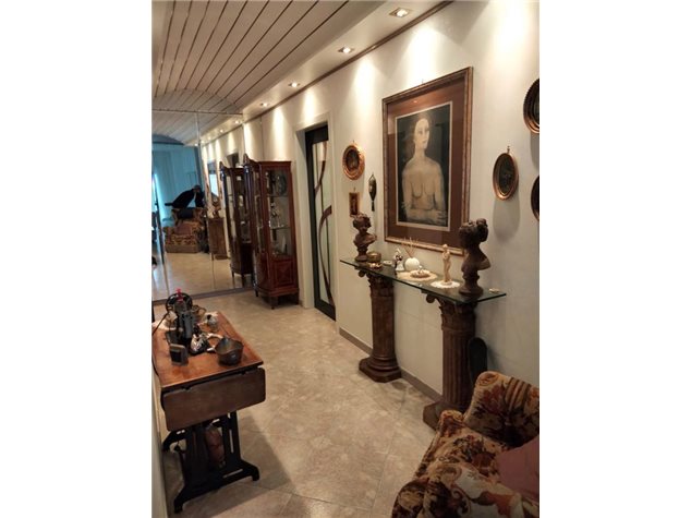 images_gallery Taranto: Appartamento in Vendita, Viale Pirro, 7, immagine 14