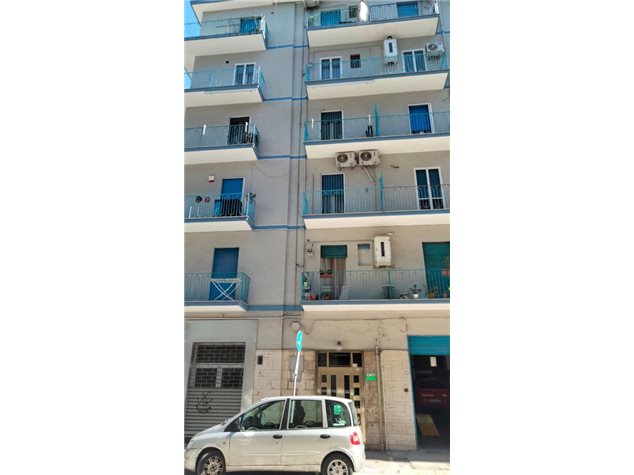 images_gallery Taranto: Appartamento in Vendita, Via Falanto, 9, immagine 3