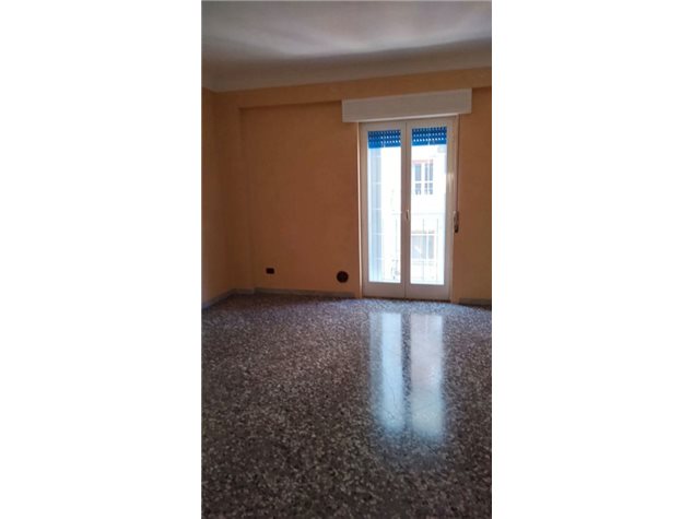images_gallery Taranto: Appartamento in Vendita, Via Falanto, 9, immagine 12