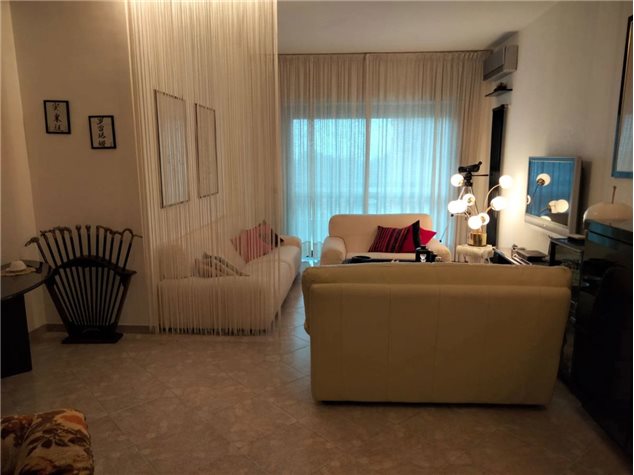 images_gallery Taranto: Appartamento in Vendita, Viale Pirro, 7, immagine 11