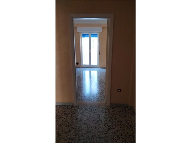 images_gallery Taranto: Appartamento in Vendita, Via Falanto, 9, immagine 11
