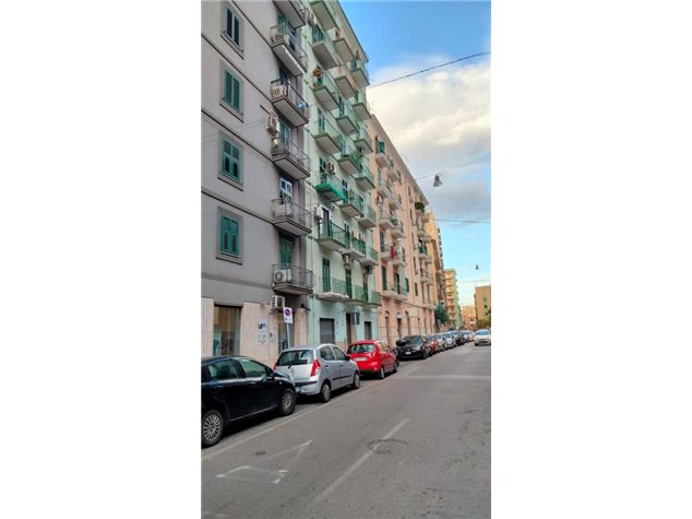 images_gallery Taranto: Appartamento in Vendita, Via Nettuno, 60, immagine 1