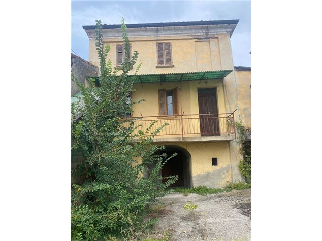 Casa Indipendente in Via Portici, Alta Val Tidone (PC)