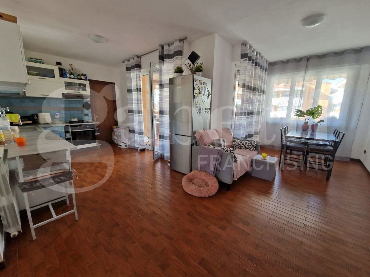 Appartamento in Via Ottomarzo, 32, Albenga (SV)