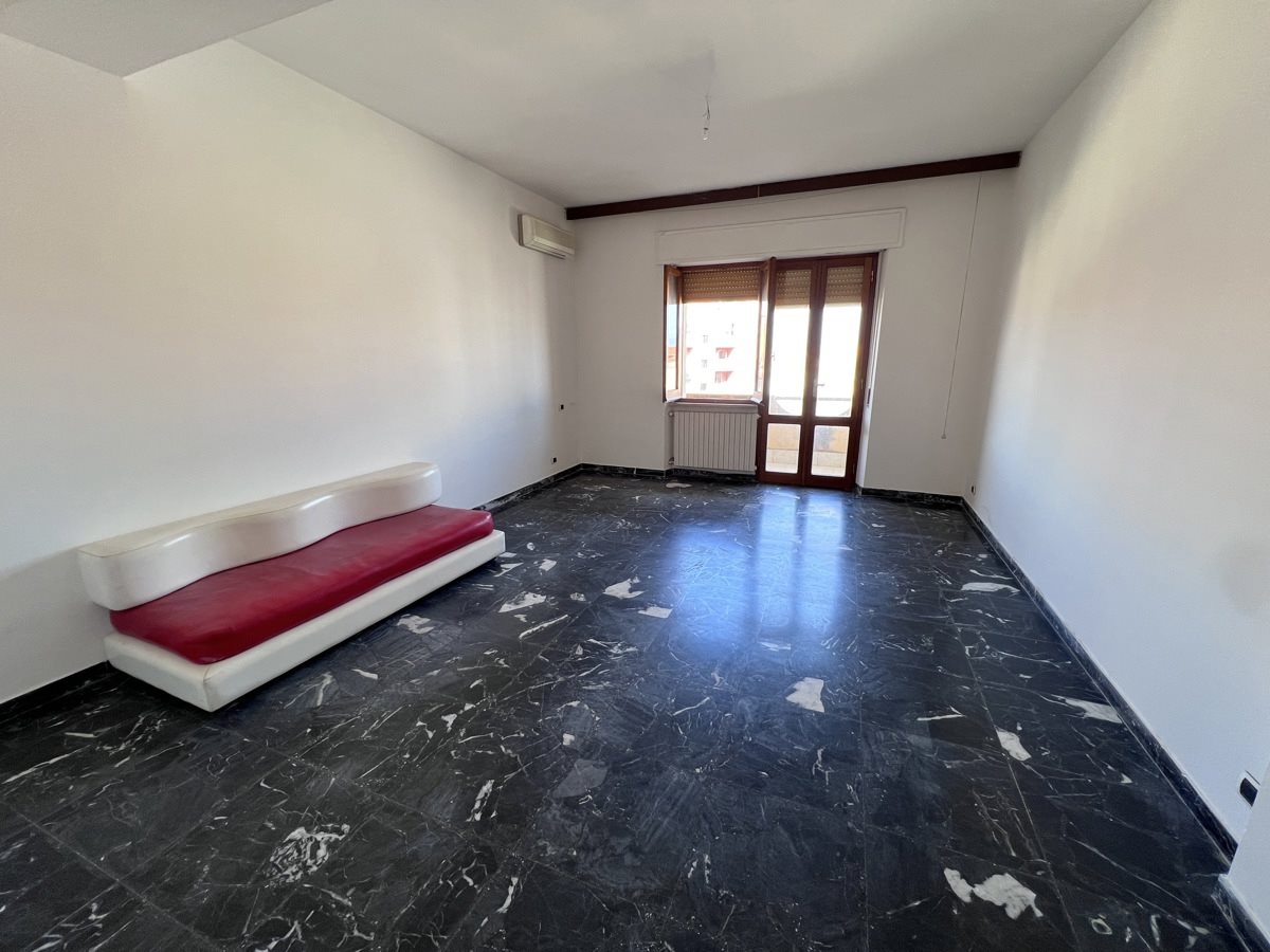 Appartamento in Via Costa , 3, Oristano (OR)