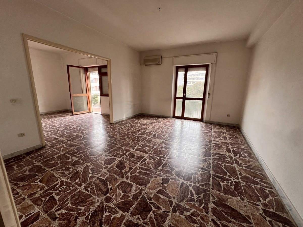 images_gallery Oristano: Appartamento in Vendita, Via Monte Gonare, 16, immagine 1