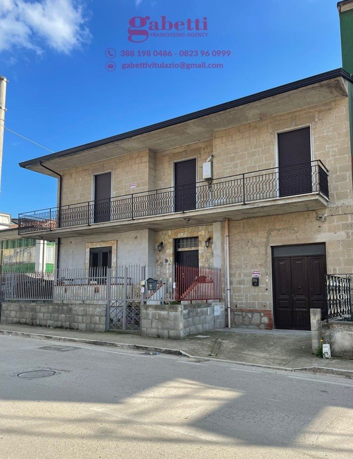 Appartamento in Via Vittorio Veneto, Pignataro Maggiore (CE)