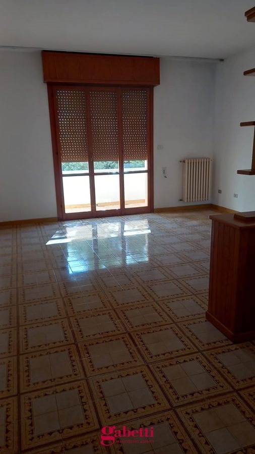 Appartamento in Via Vittorio Veneto , 77, Corigliano d'Otranto (LE)