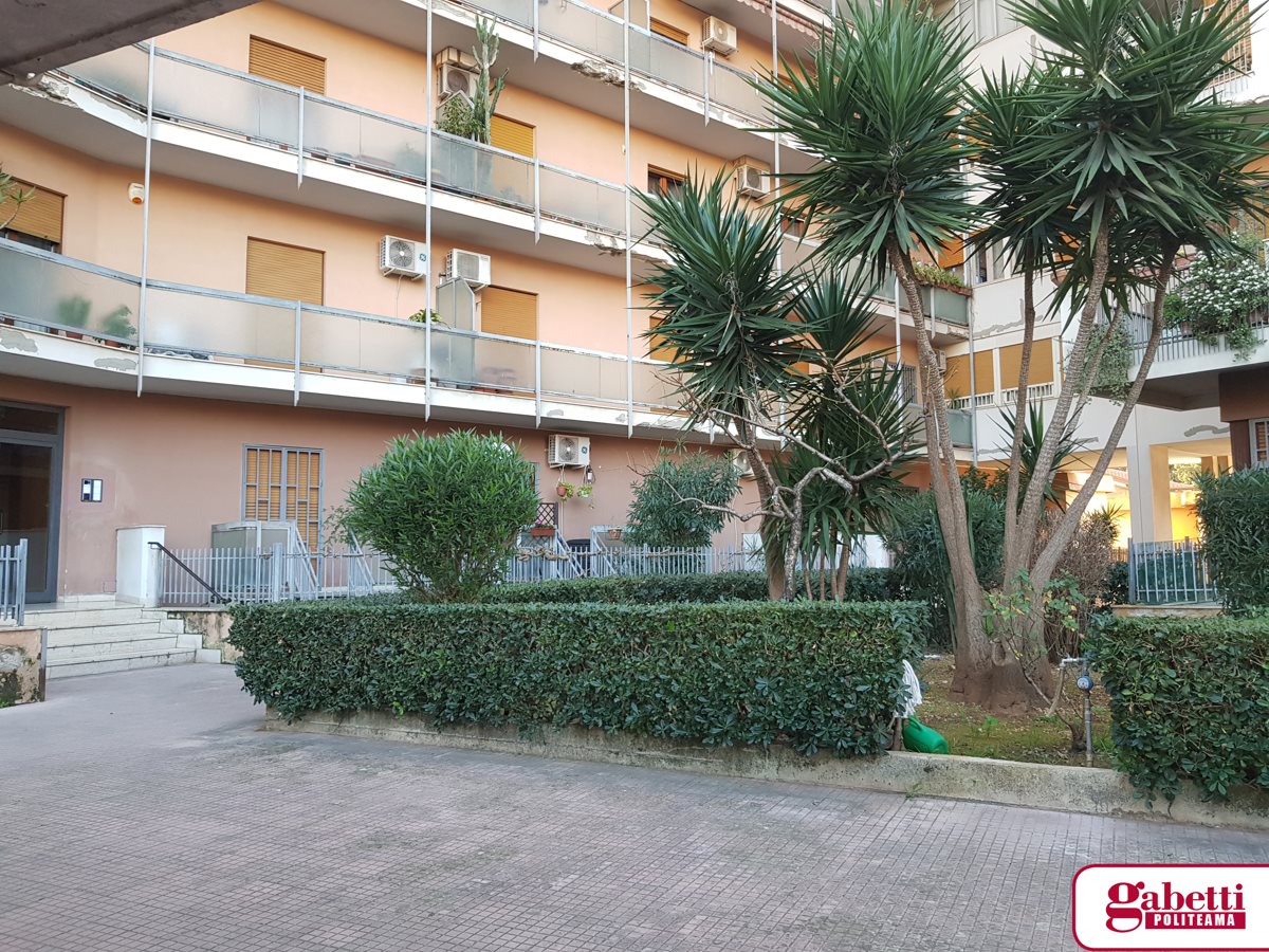 images_gallery Palermo: Appartamento in Vendita, Viale Regione Siciliana, 3350, immagine 1