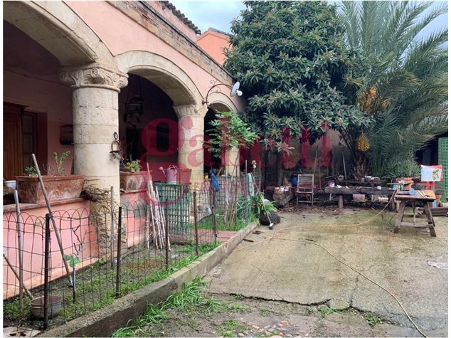 Quartu Sant'Elena: Casa Indipendente in Vendita, Piazza Sant'elena, Snc