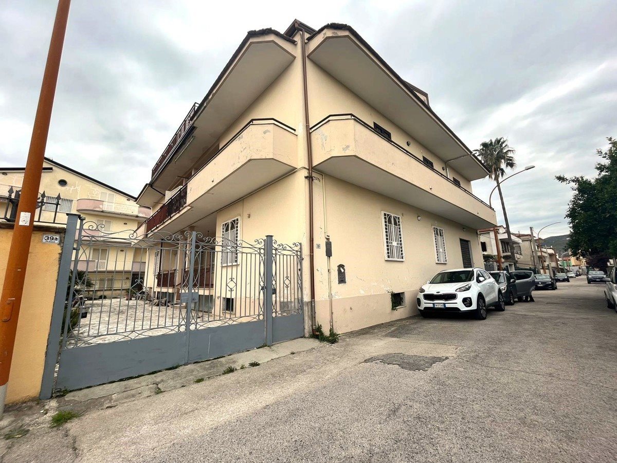 Appartamento in Via Luigi Einaudi, 37, Casapulla (CE)