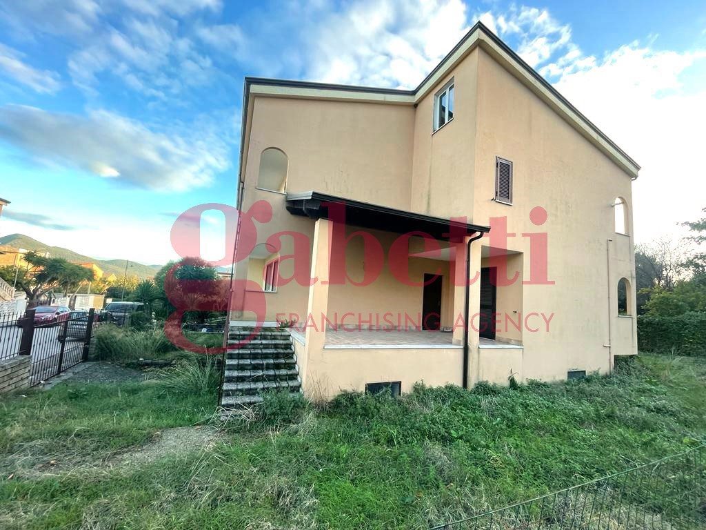 Villa in Via Padre Cipriano Caruso, Snc, Pietravairano (CE)