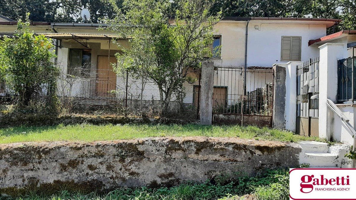 Casa Indipendente in Casi, Snc, Teano (CE)