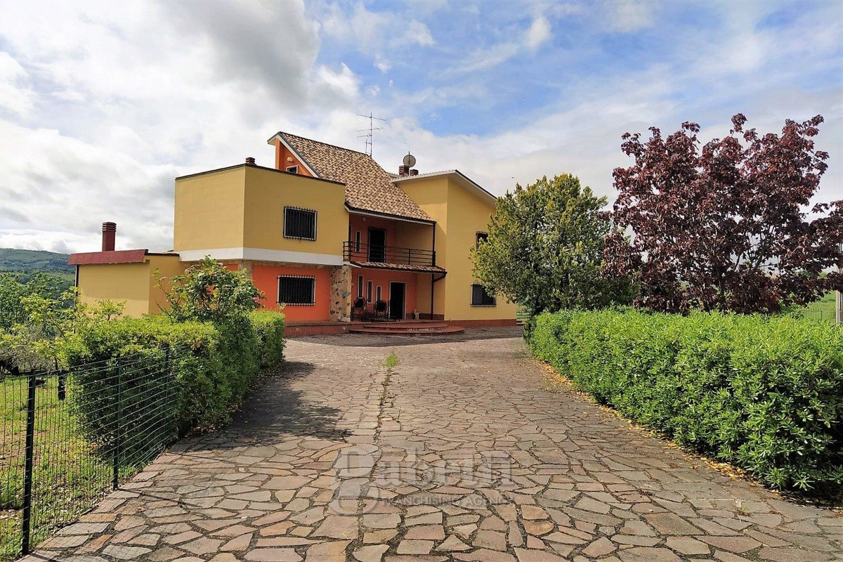 Villa in Contrada Colli, Campobasso (CB)