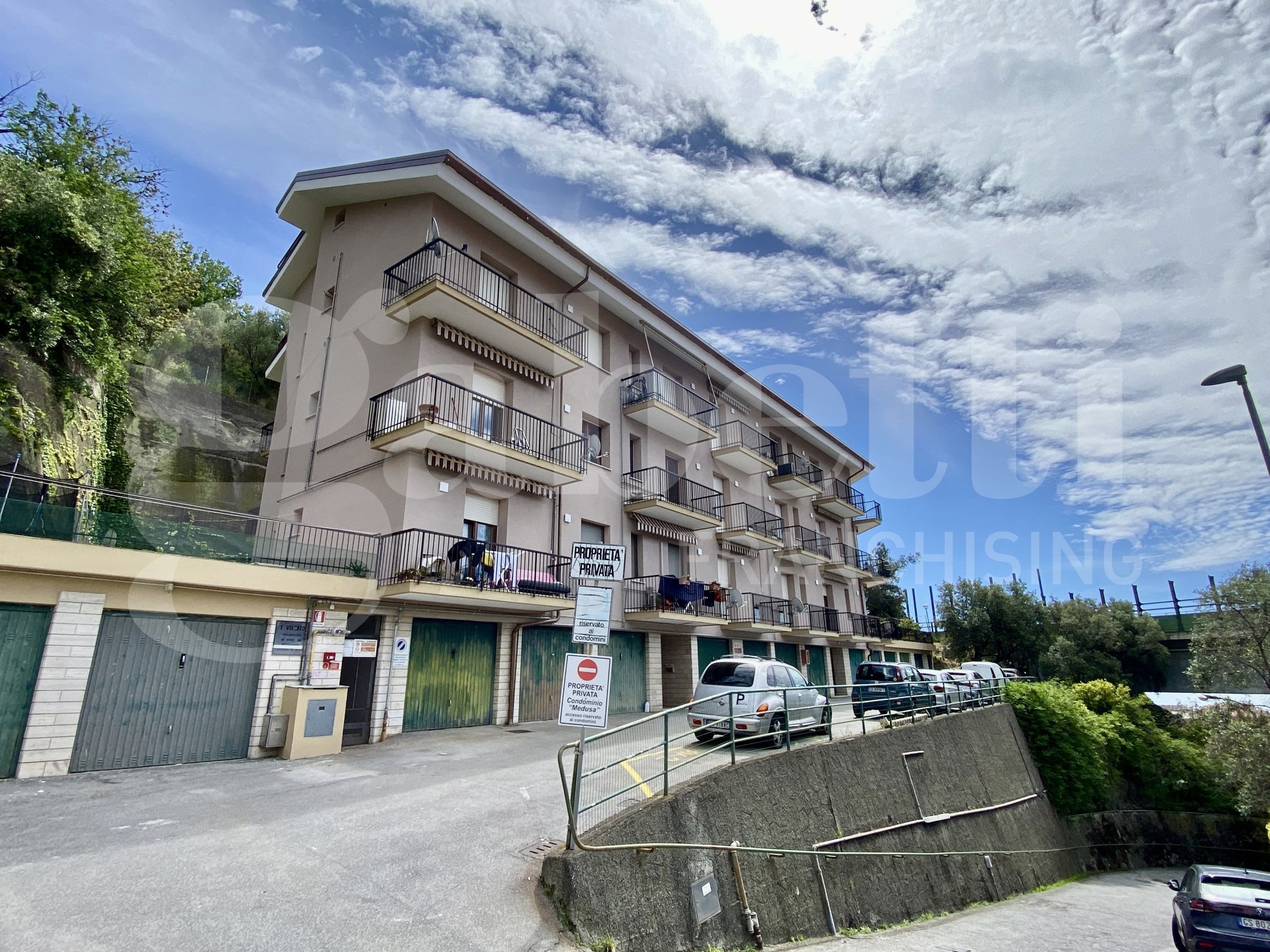 Appartamento in Via Pizzorno, Varazze (SV)