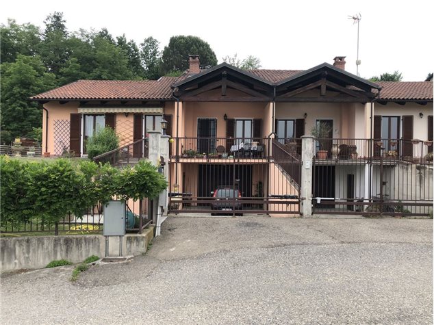 Villa bifamiliare in Via Regina Margherita, 37, Baldichieri d'Asti (AT)