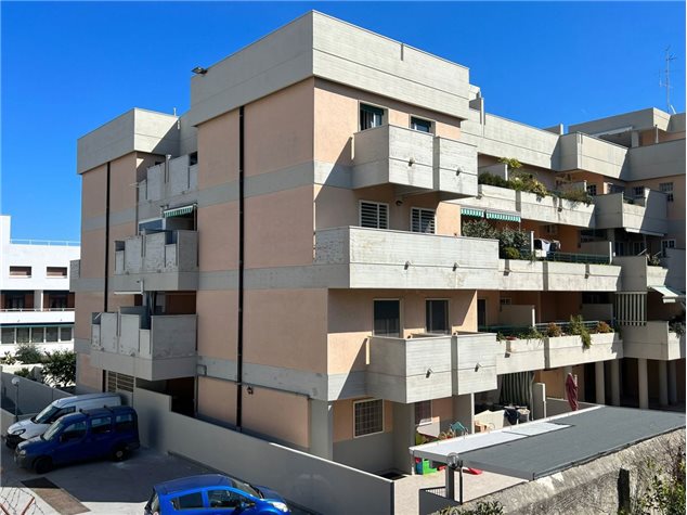 Bari: Appartamento in , Via Nazionale 
