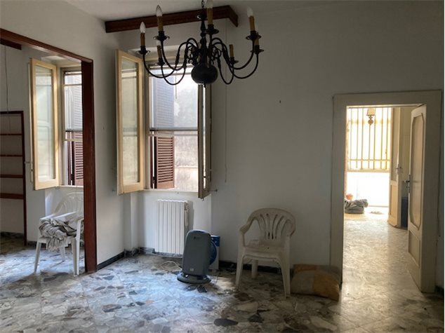 Brindisi: Appartamento in , Via Delfino, 24