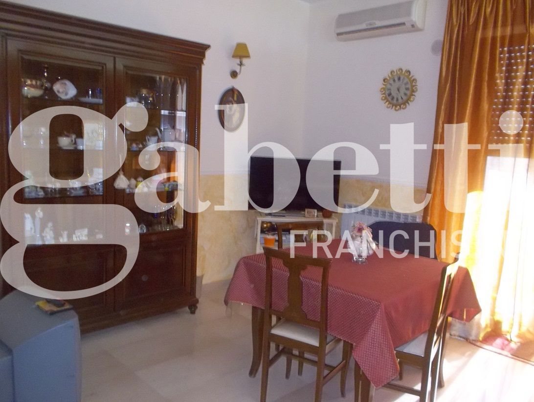 Appartamento in Via Pietro Toselli, 36, Canosa di Puglia (BT)