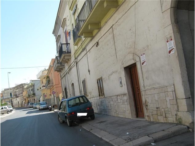 images_gallery Canosa di Puglia: Casa Indipendente in Vendita, Via Matteo Renato Imbriani, 177, immagine 1