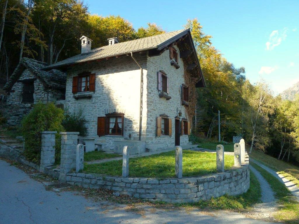 Casa Indipendente in Località Tremola, , Crodo (VB)