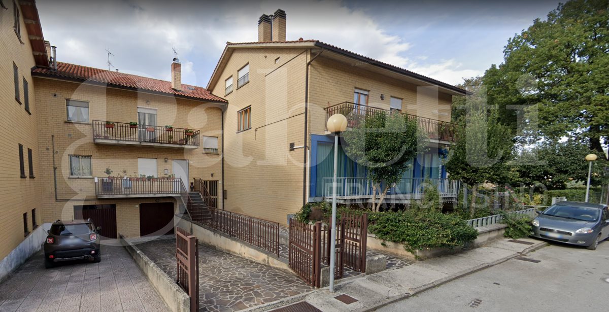 Appartamento in Largo Cimabue, 30, Gubbio (PG)