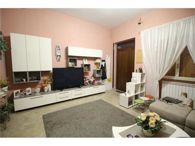 Manduria: Casa Indipendente in , Via Castelli, 23