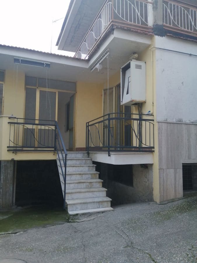 Appartamento in Via Caliendo, Marigliano (NA)