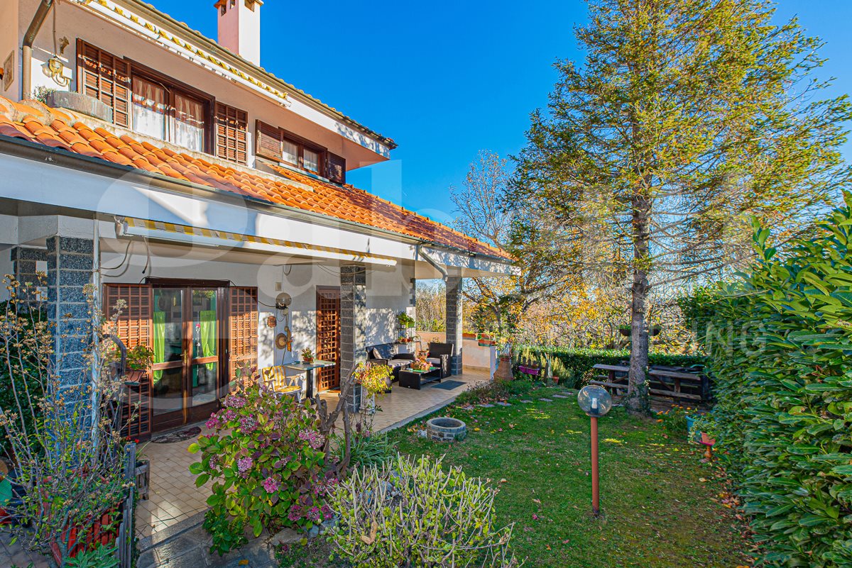 Villa bifamiliare in Via Conti Carron, 25, Buttigliera Alta (TO)
