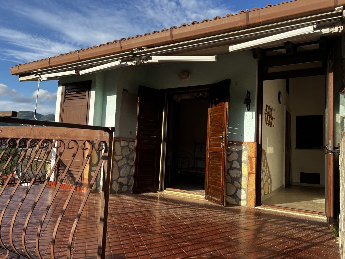 Appartamento in Contrada Crocefisso, Santa Marina (SA)